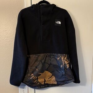 The North Face Black fleece women’s large